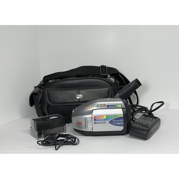Panasonic VHS-C Palmcorder PV-L352D w Adapter, New Battery Chargers, AV, Case